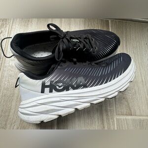 Black Hoka Rincon 3 size 7.5B